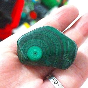 🌟 41g Natural malachite polished stone Quartz Crystal gravel healing stone